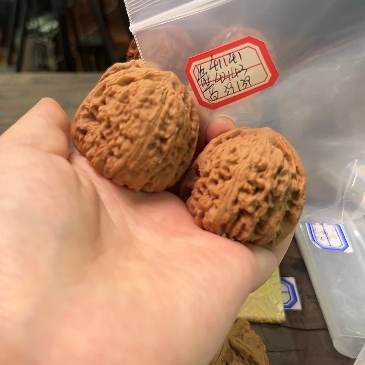 文玩核桃把件赵喜满南将石