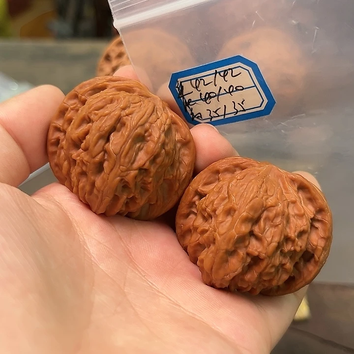 文玩核桃把件磨盘