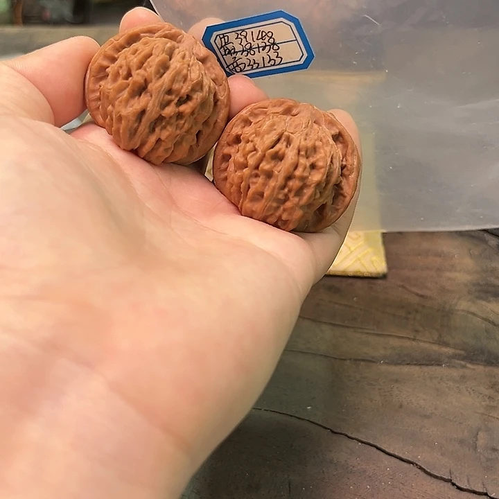 文玩核桃把件一代楼