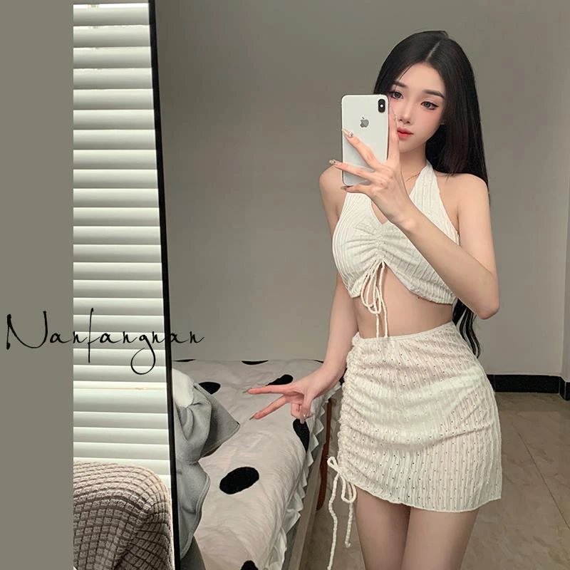 比基尼高级感泳衣女款三件套纱裙夏新款分体系带镂空海边泳装
