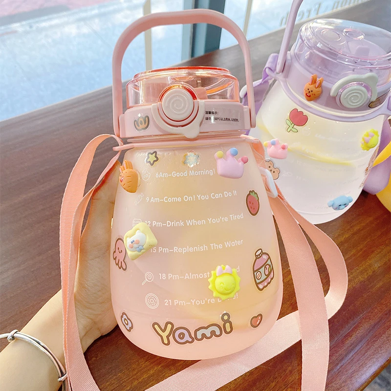 水杯大容量女生2025新款高颜值耐高温吸管儿童水壶便携网红大肚杯