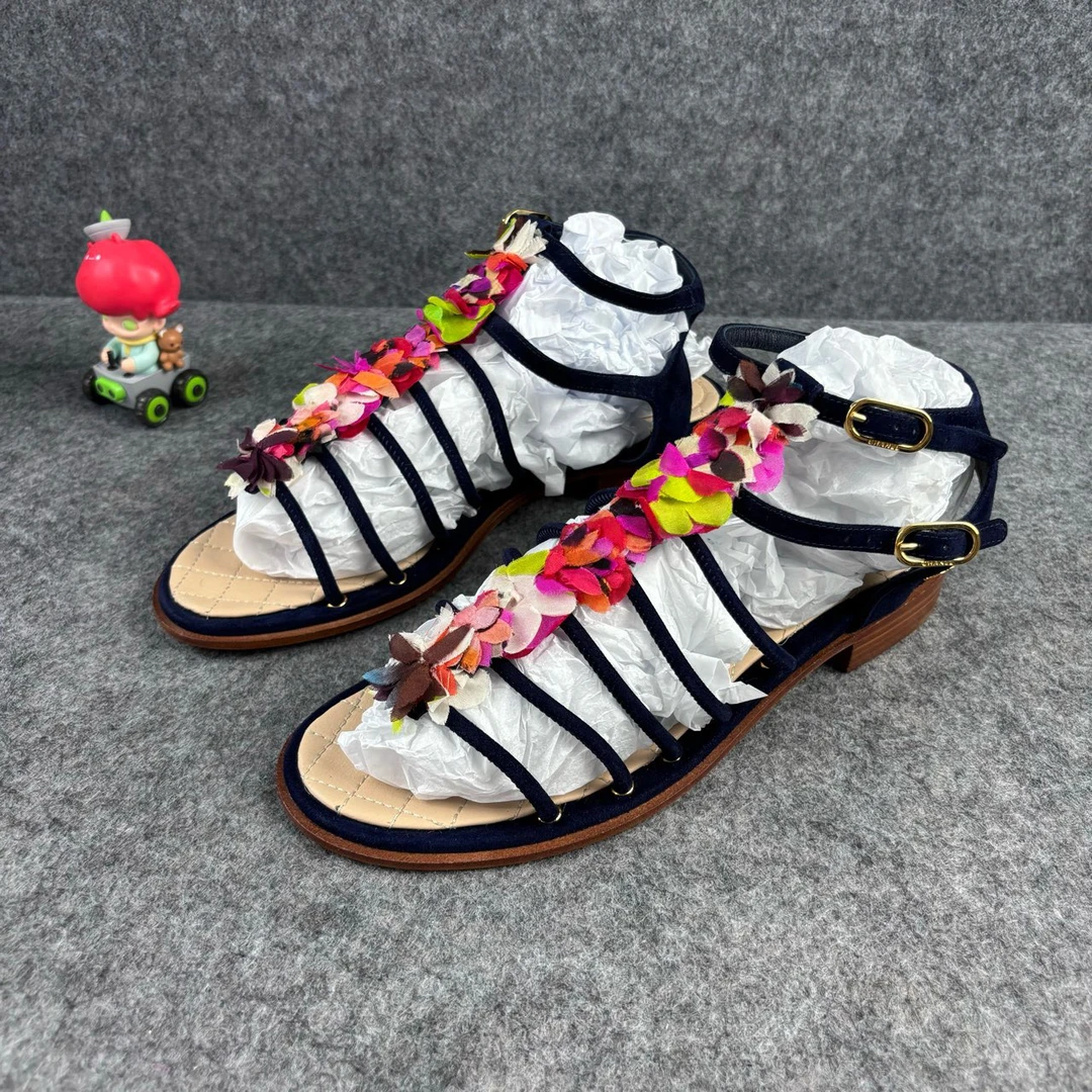 全新未使用 Chanel/香奈儿 花卉锁扣凉鞋 37码 休闲鞋 ylp1007