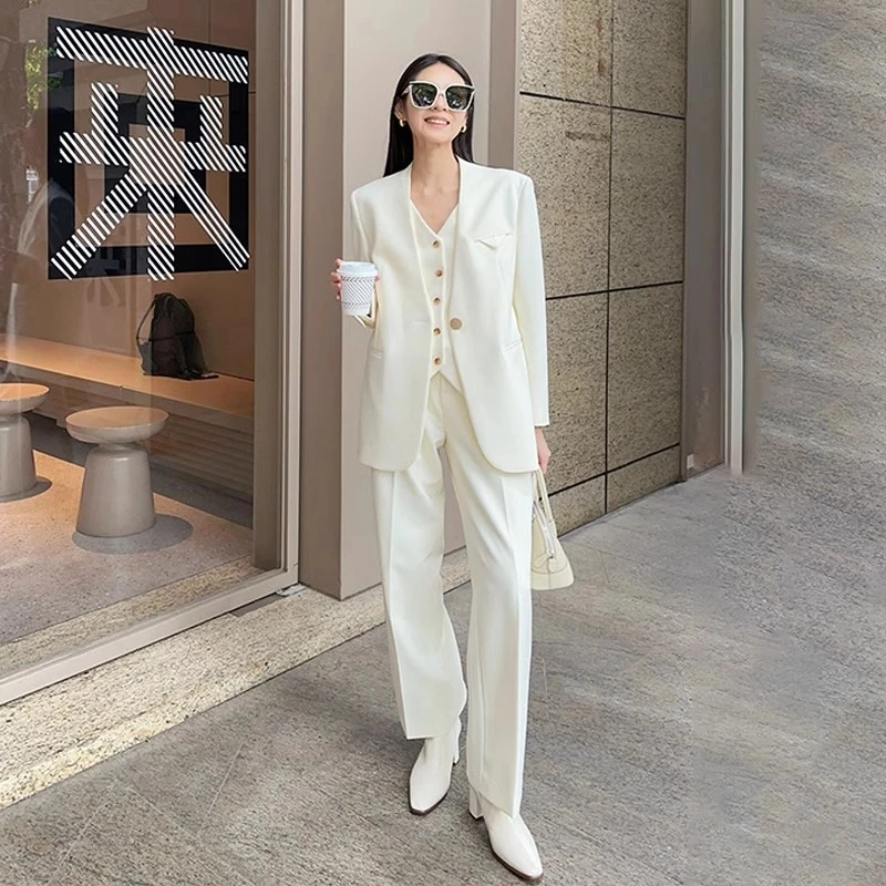 高级感气场强大白色V领西装套装气质修身显瘦马甲阔腿裤三件套女