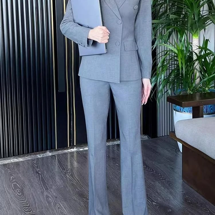 高级感通勤女装西装套装工作服职业女性正式场合穿搭气质轻奢西服