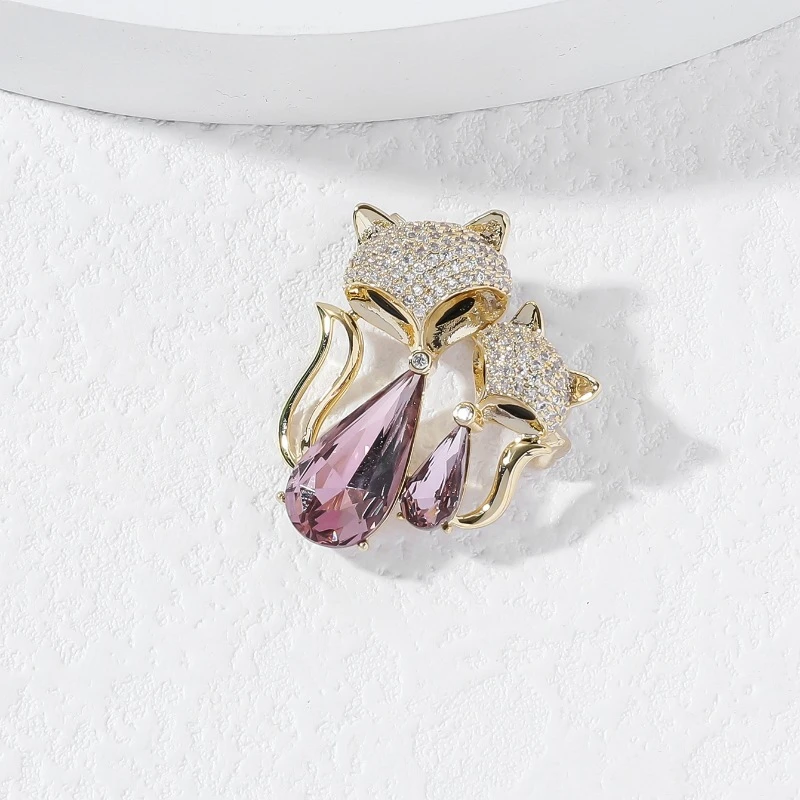 铜合金合成锆石胸针 精致气质镶粉色锆石狐狸胸针外套西装胸针