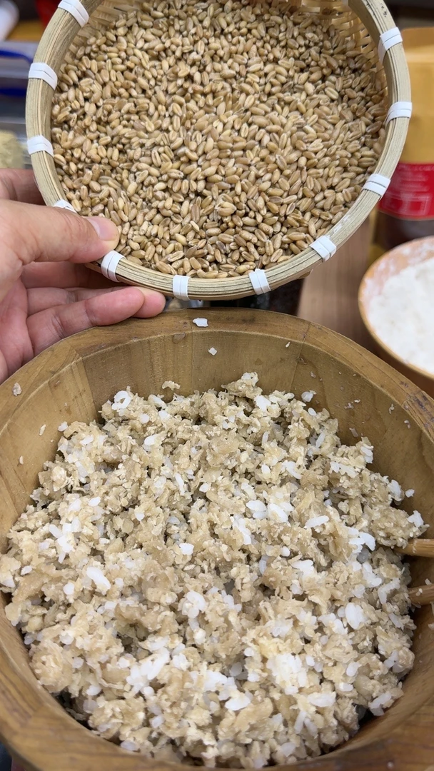 贵州土麦子面粉，做麦颗颗饭，灰面粑粑。