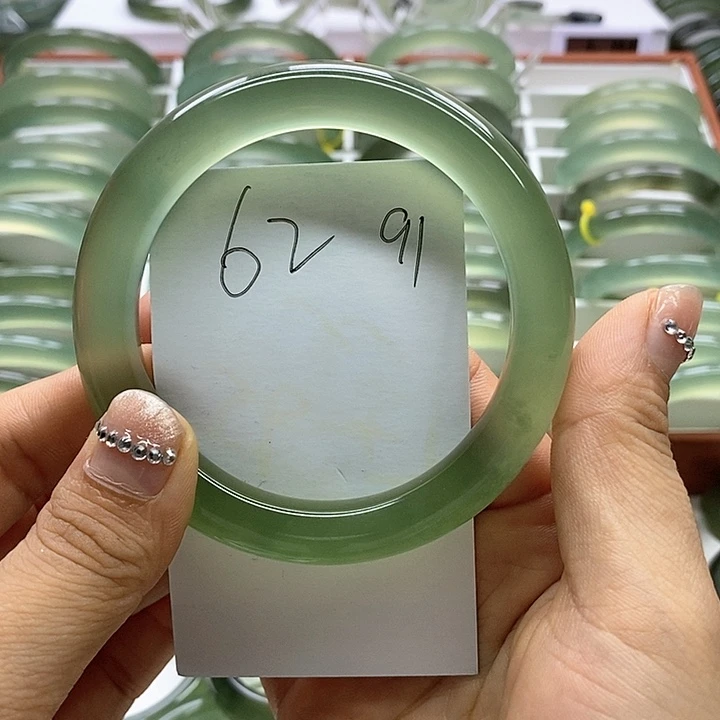 蛇纹石玉手镯未镶嵌林*