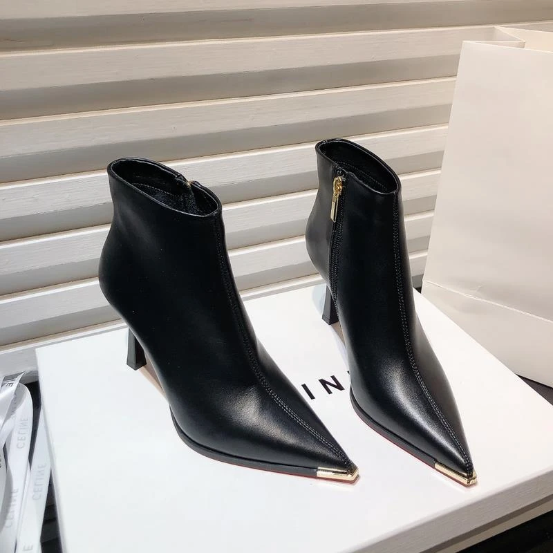 7.5CM欧美新款小众保暖气质金属尖头高跟短靴性感细跟裸靴时装靴.