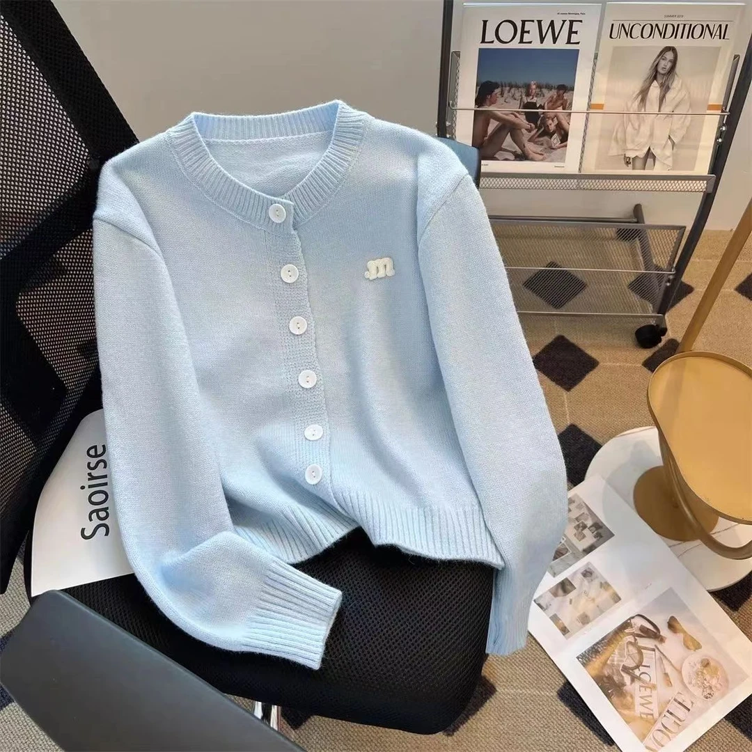 现货奶fufu针织开衫女秋季百搭短款洋气浅蓝色毛衣上衣精致韩系