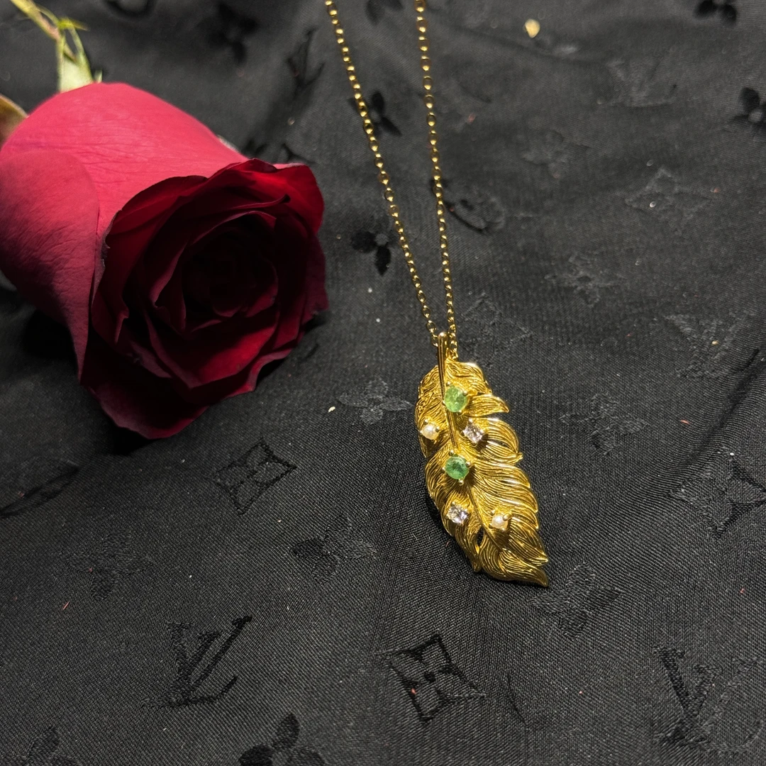 【玉合缘】祖母绿叶子吊坠精镶 3563