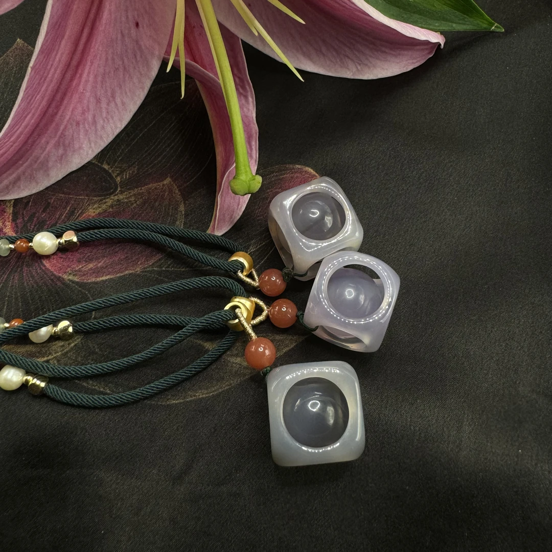 玉合缘优选】精美天然玛瑙魔方盒颈式链（多样性发一）9197