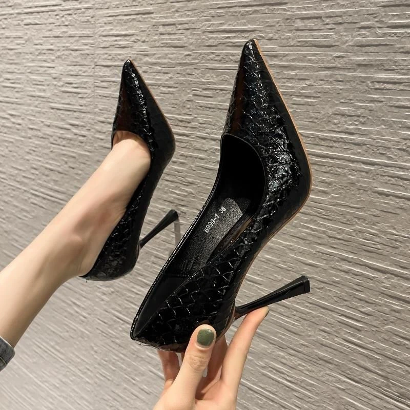小码313233新款黑色性感蛇纹高跟鞋4243欧美细跟百搭尖头网红法式