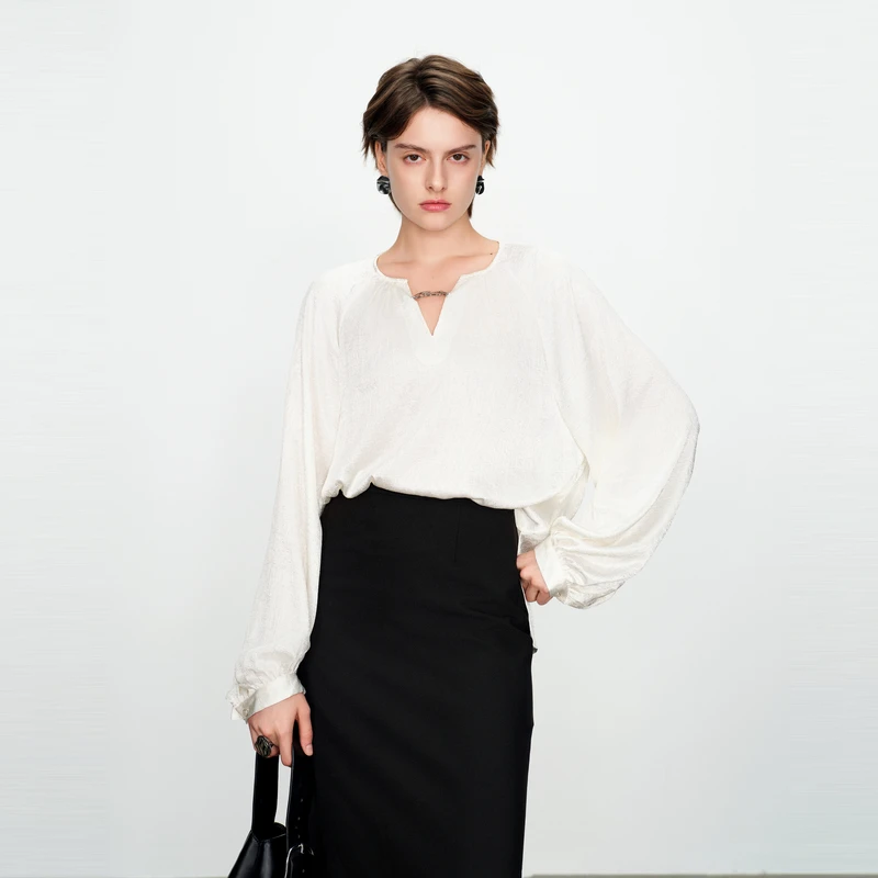 婉甸2025春季新品珍珠白套头上衣通勤风雪纺衫1241H02XJ1