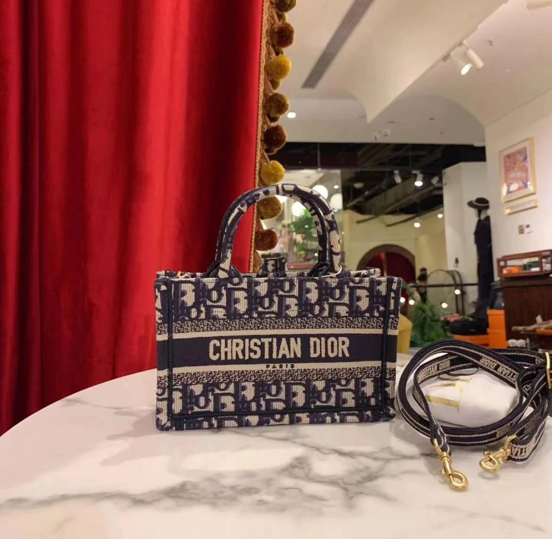 95新 DIOR/迪奥 GGS丨tote托特 mini老花金扣单肩包24年/95191578