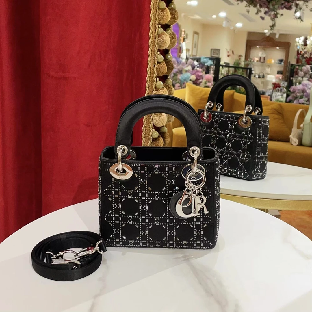 95新 DIOR/迪奥 GGS萌萌丨戴妃三格黑银缎面芯片款21年/11650571