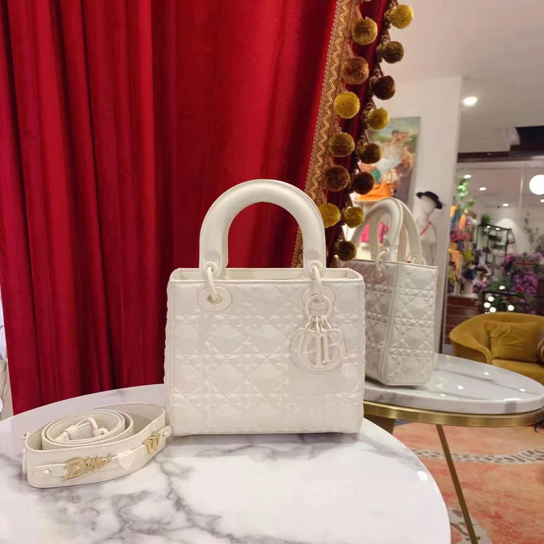 95新 DIOR/迪奥 GGS丨戴妃四格白色单肩包22年芯片款 50884621