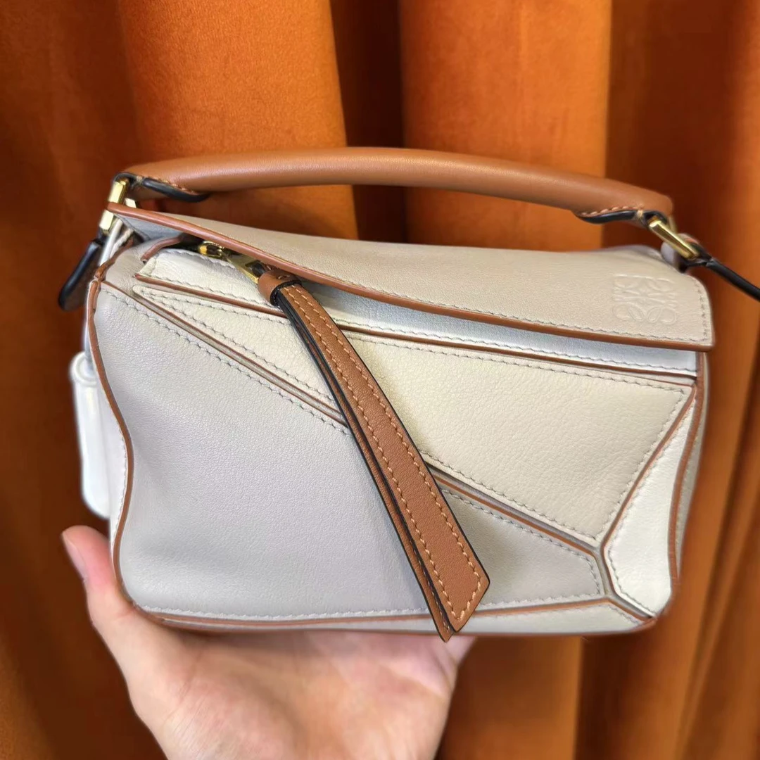 95新 LOEWE/罗意威 GGS丨puzzle几何包mini灰白三拼金扣 78233619