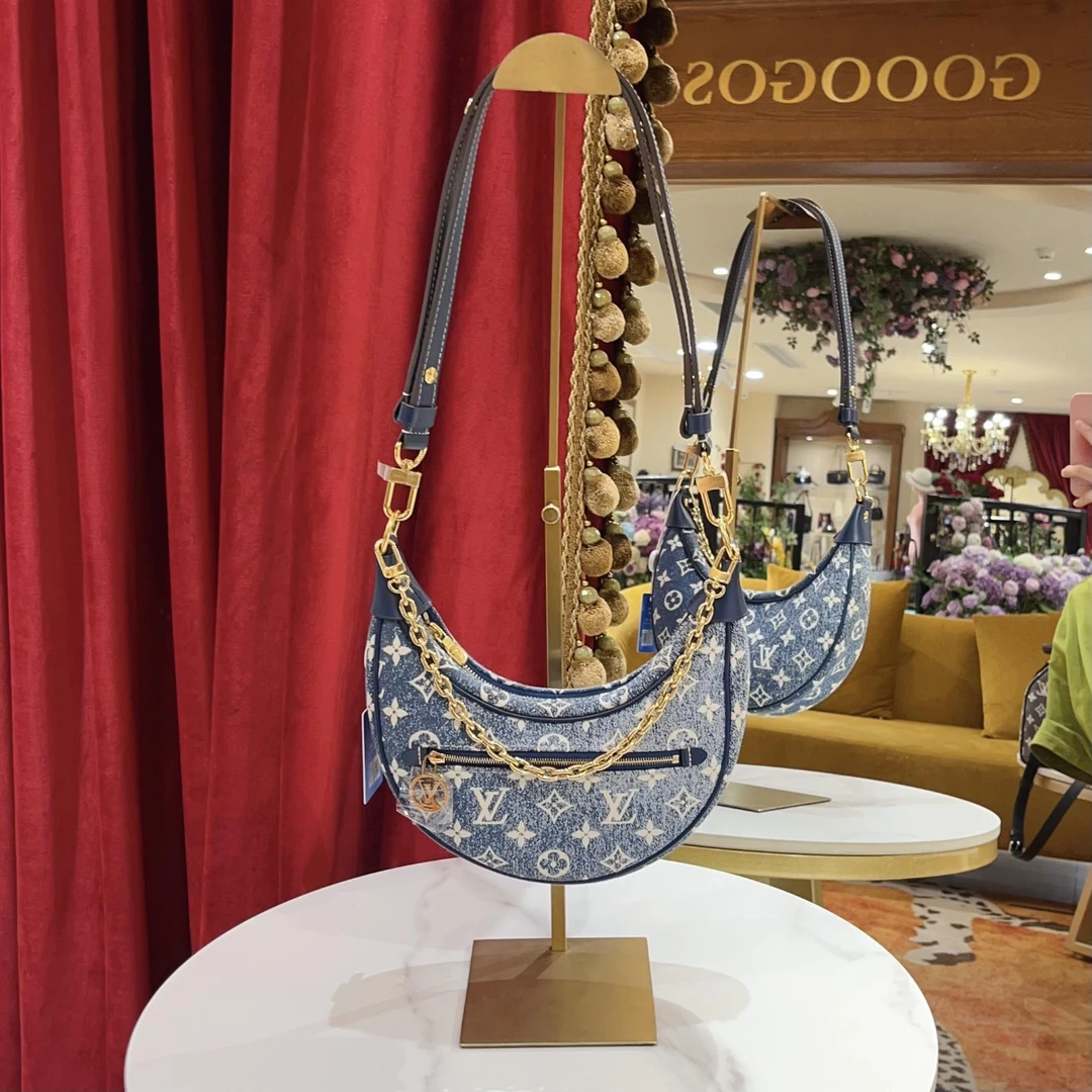 95新 LV GGS丨豌豆包蓝色金扣牛仔丹宁芯片95301269