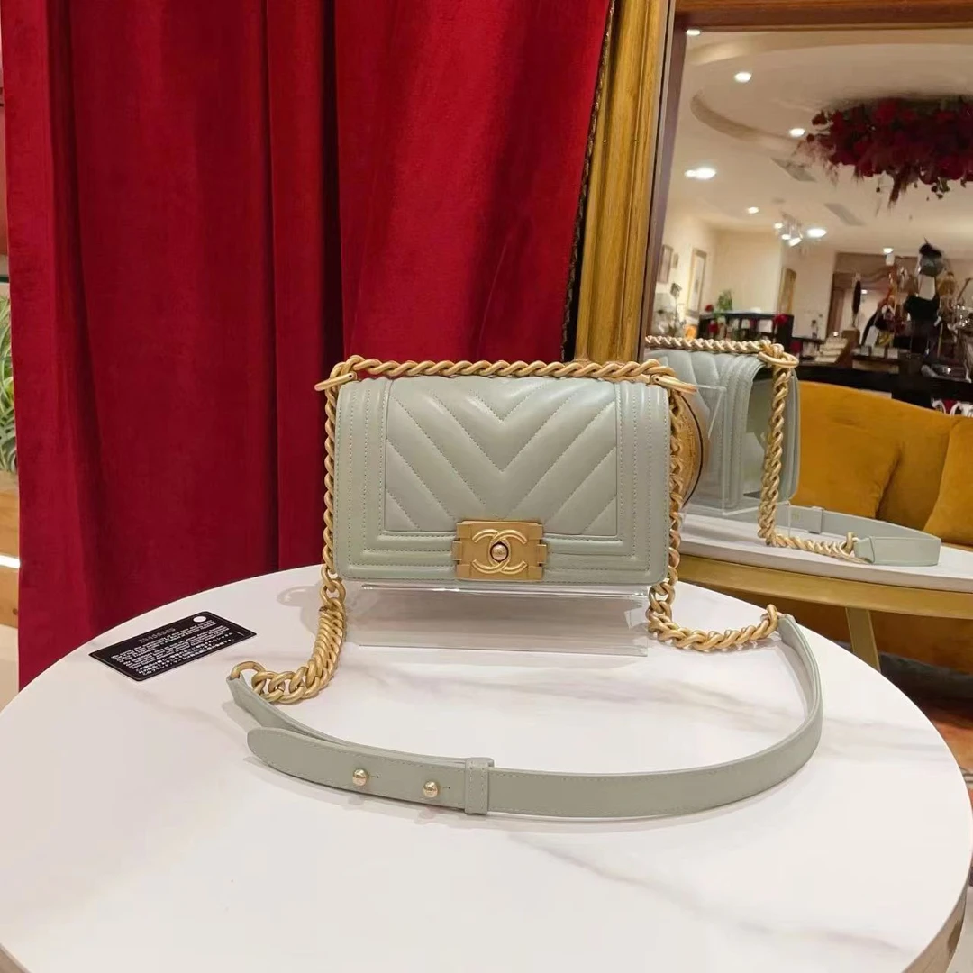 95新 Chanel/香奈儿 GGS丨leboy小号V纹香草绿金扣单肩 28346597
