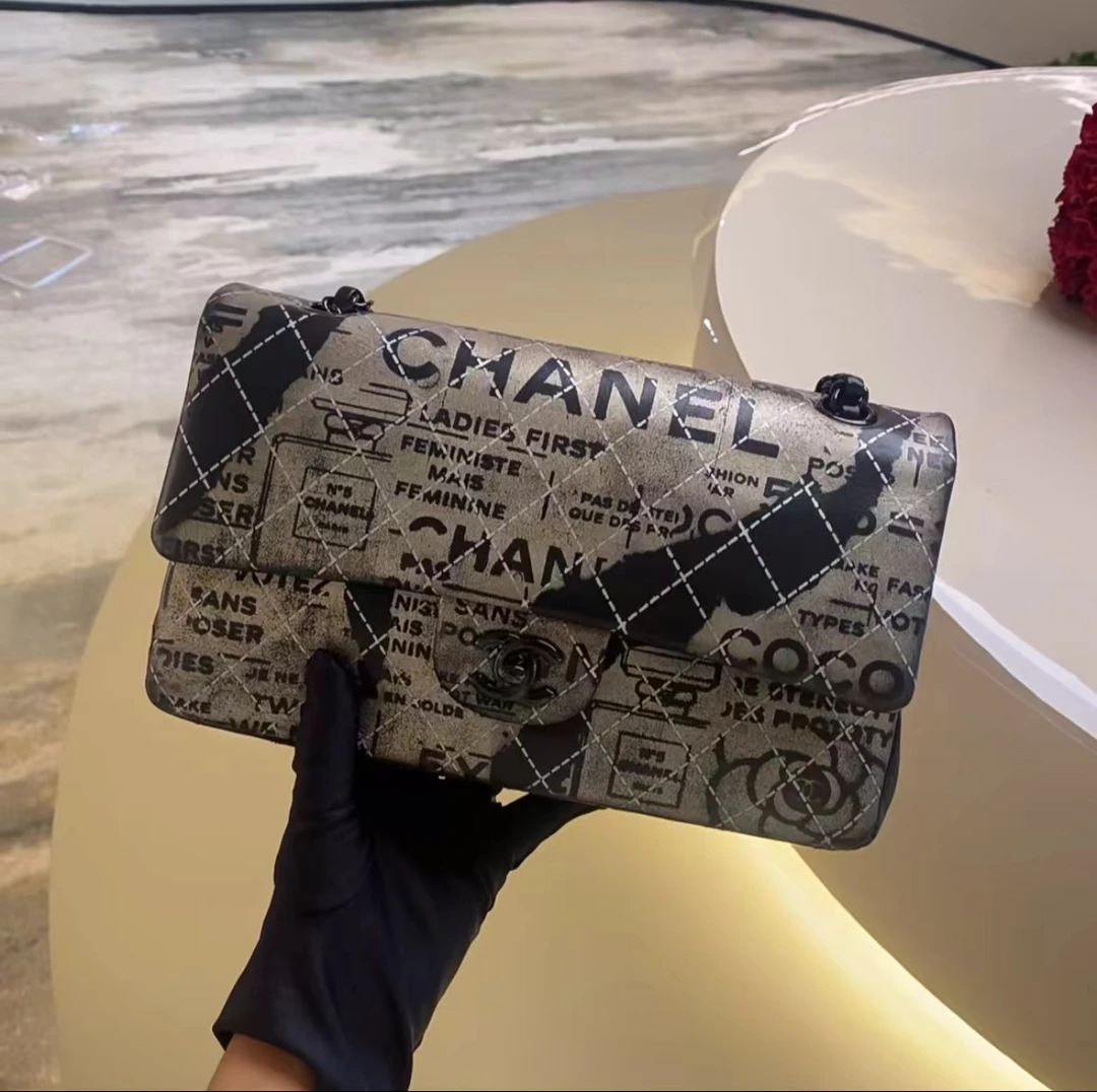 95新 Chanel/香奈儿 GGS丨cf中号涂鸦so black单肩包56963747