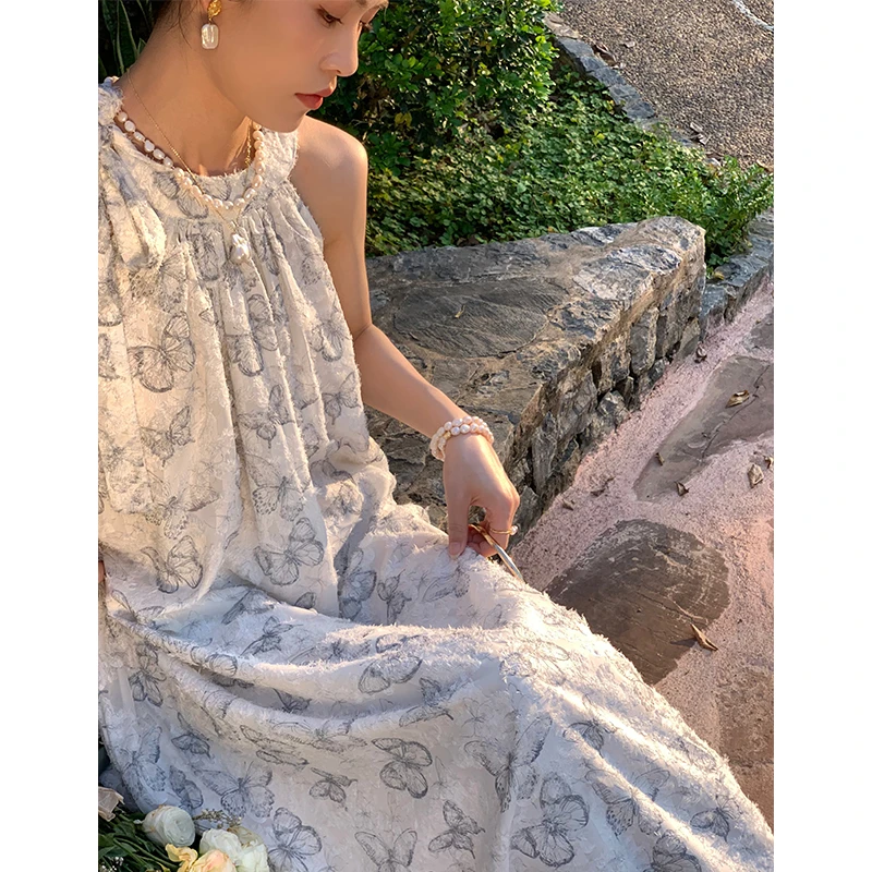 白月颂歌 法式度假风蝴蝶印花宽松挂脖连衣裙夏季新款33814