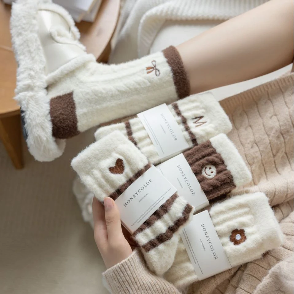 澳绒冬季袜子女加厚保暖中筒袜咖色双面绒长袜居家保暖地板睡眠袜