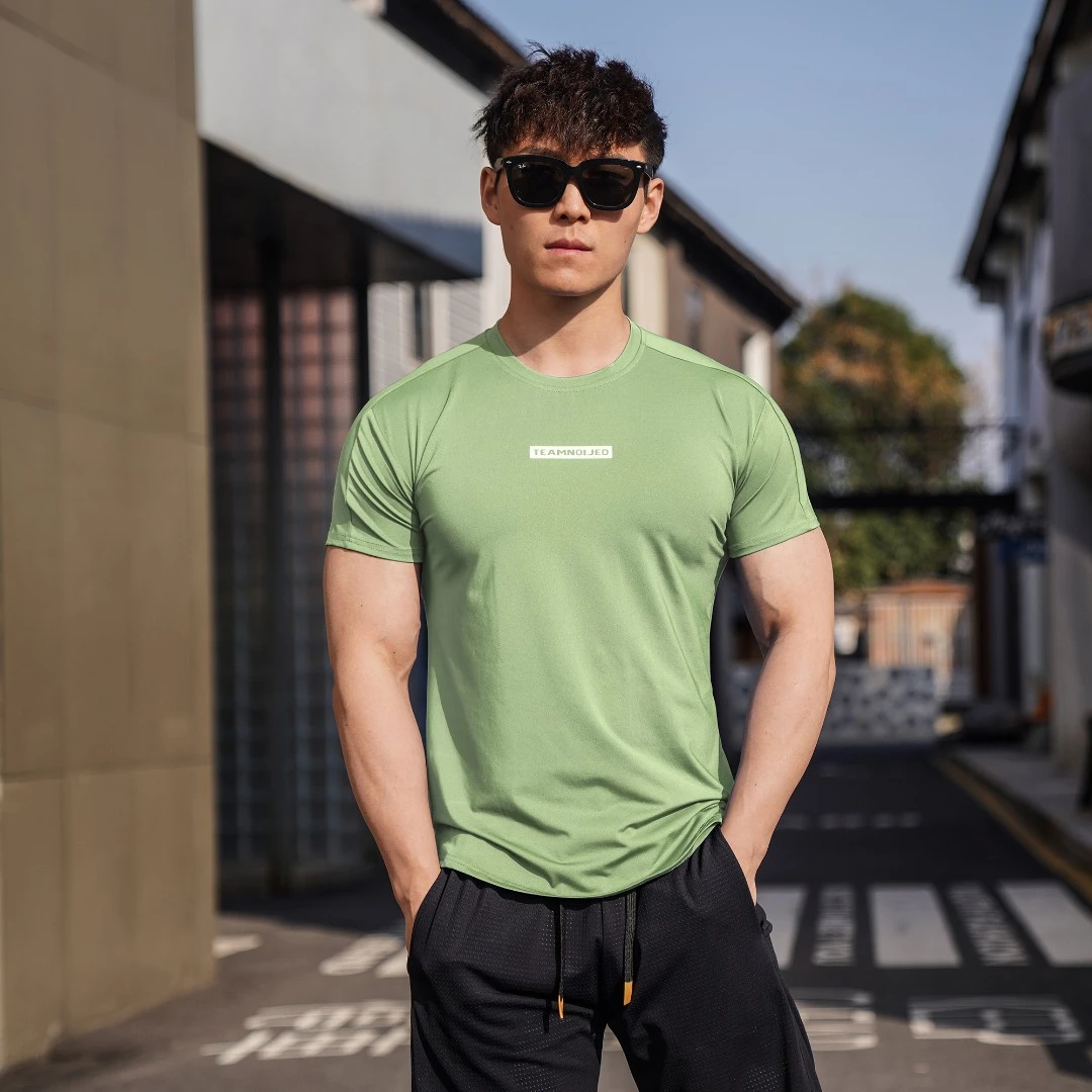 运动休闲健身T恤肌肉男跑步训练篮球速干透气夏薄款弹力修身短袖