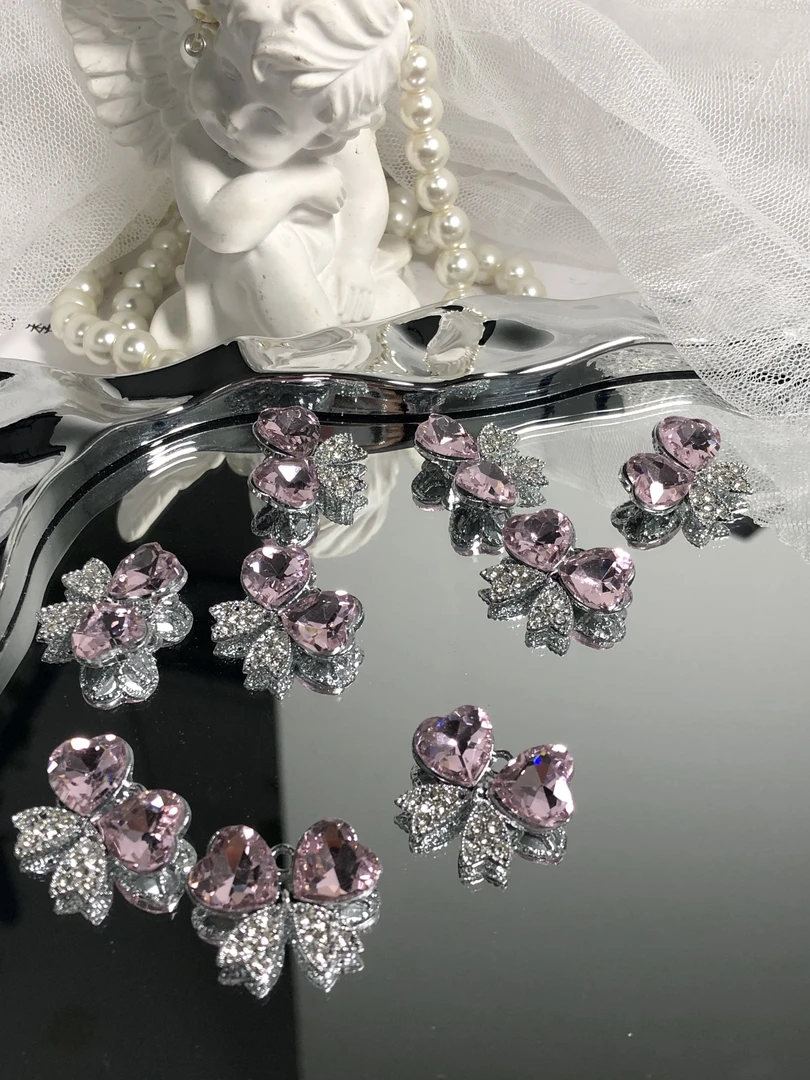 雨宝严选· DIY P252 铜合金粉色满钻蝴蝶结单吊仿珍珠滴溜吊坠