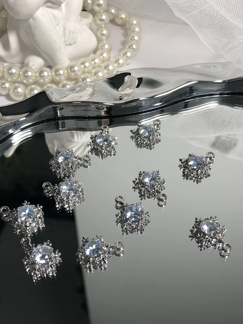 雨宝严选· DIY P248 铜合金锆石雪花单吊滴溜吊坠