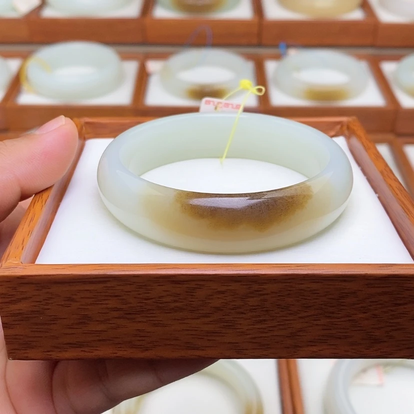 【闪购商品】和田玉手镯未镶嵌53.8