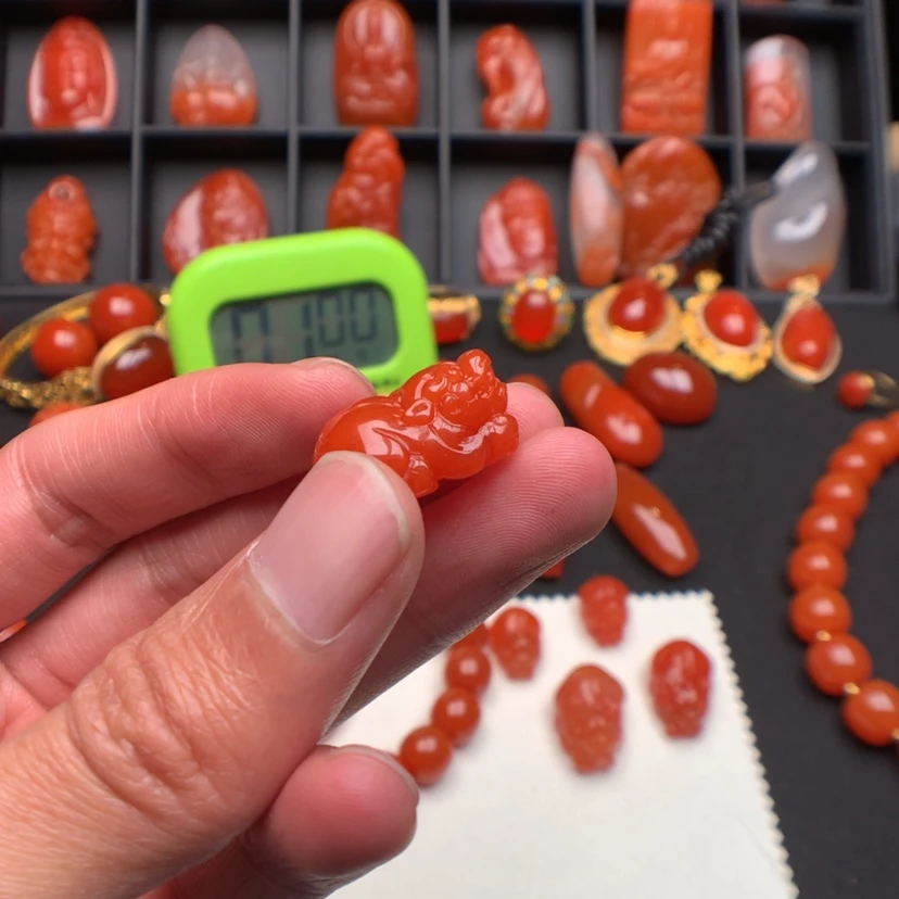 【闪购商品】南红玛瑙手链未镶嵌紫*?