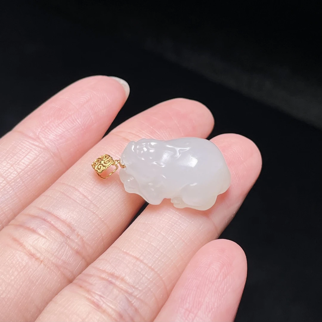 【麦子家族618大促】天然和田玉挂件吊坠貔貅18K金百搭HZK001