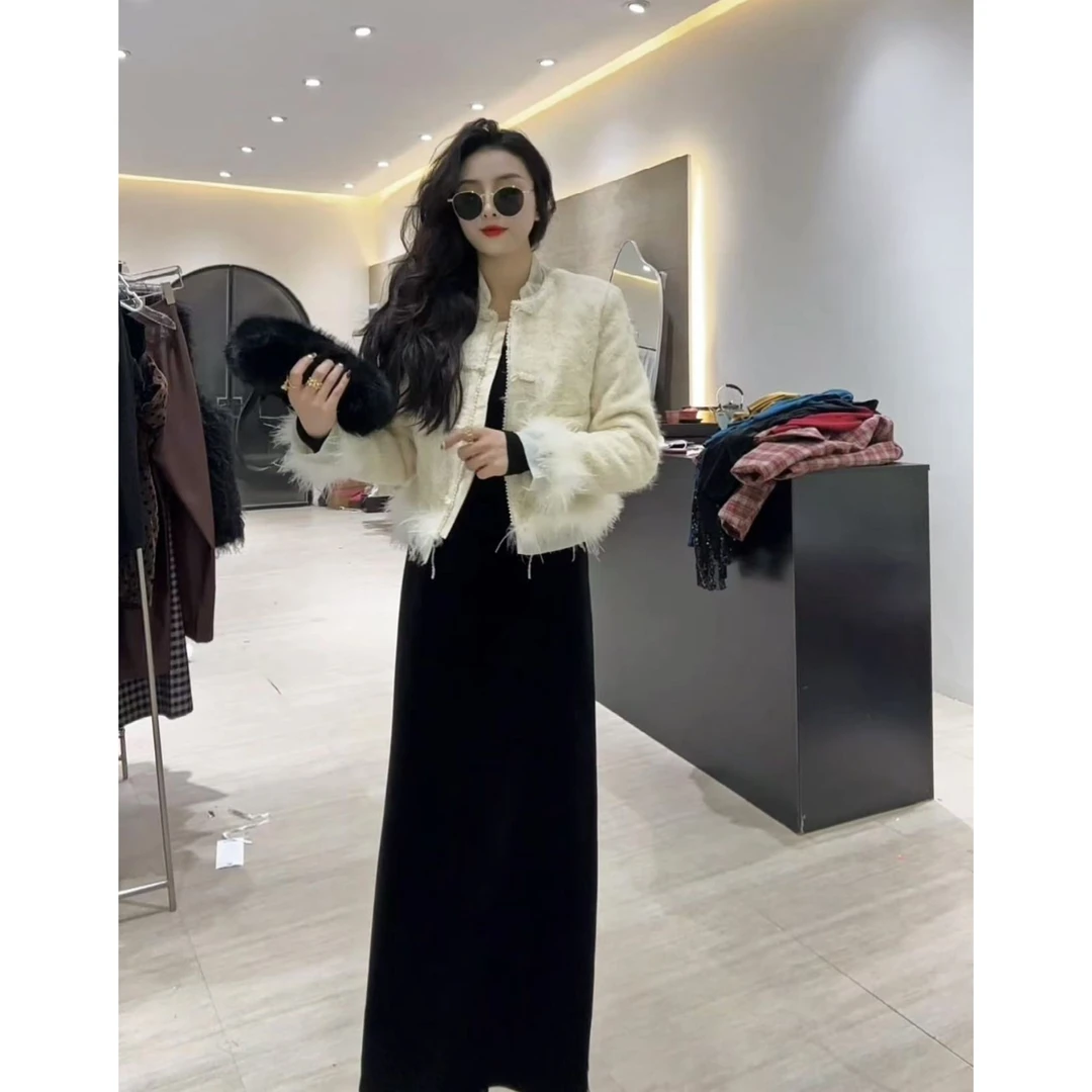 【Wan wan】白色国风袖子毛毛珠珠边羽羽小香外套