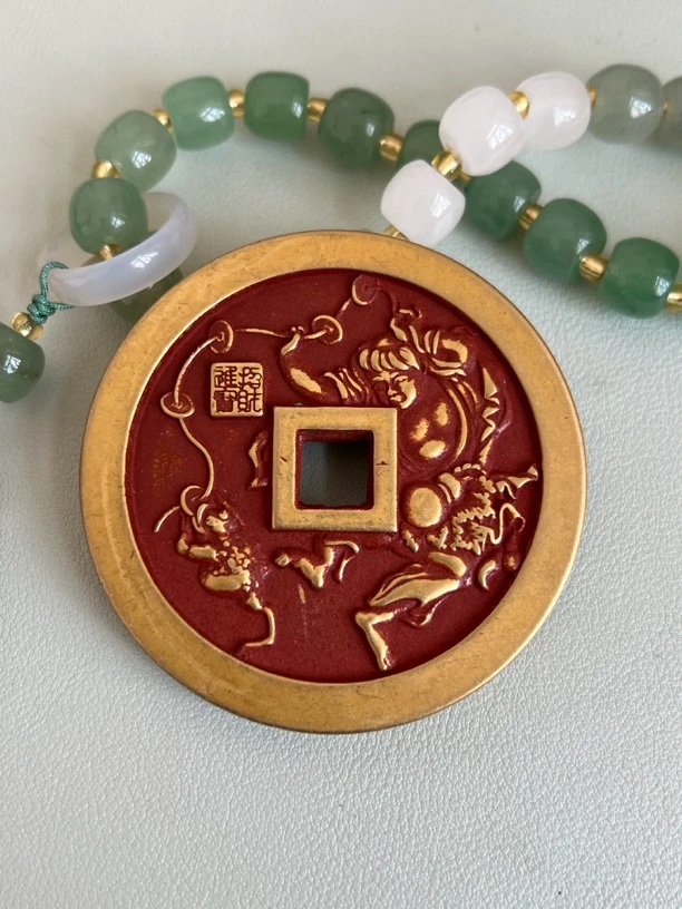 现代文创工艺品-红色刘海戏金蟾山鬼花钱-直径63mm