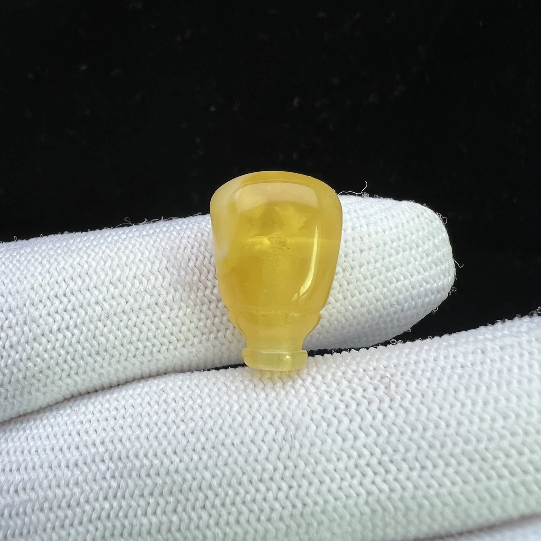 Y7891天然原矿蜜蜡 金绞蜜三通 12.6*18.5mm 1.4克  30克价