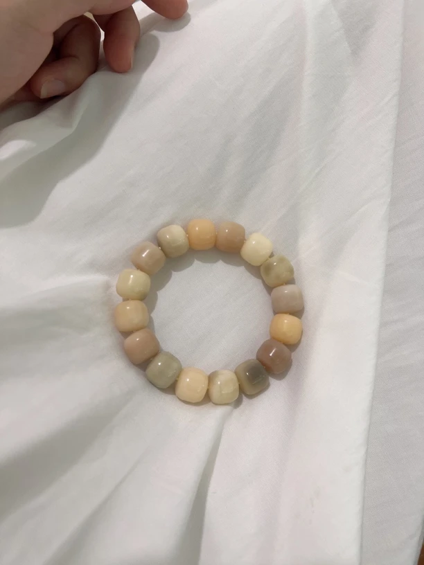 白玉菩提根花皮汉堡珠