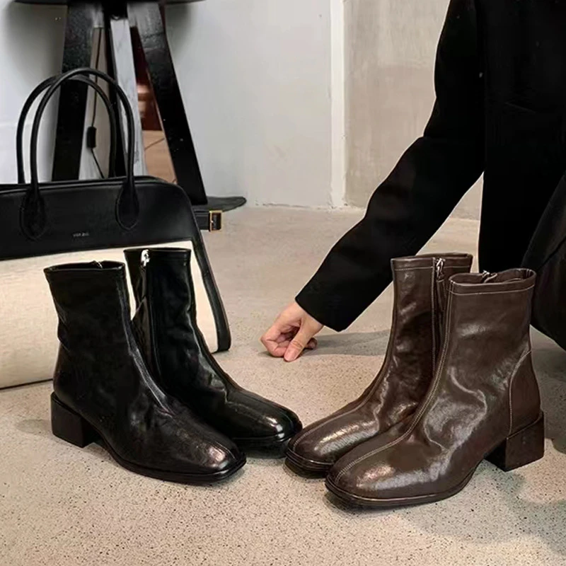 韩系姐姐~秋冬新款方头水洗马皮百搭瘦瘦短靴粗跟时尚马丁靴女