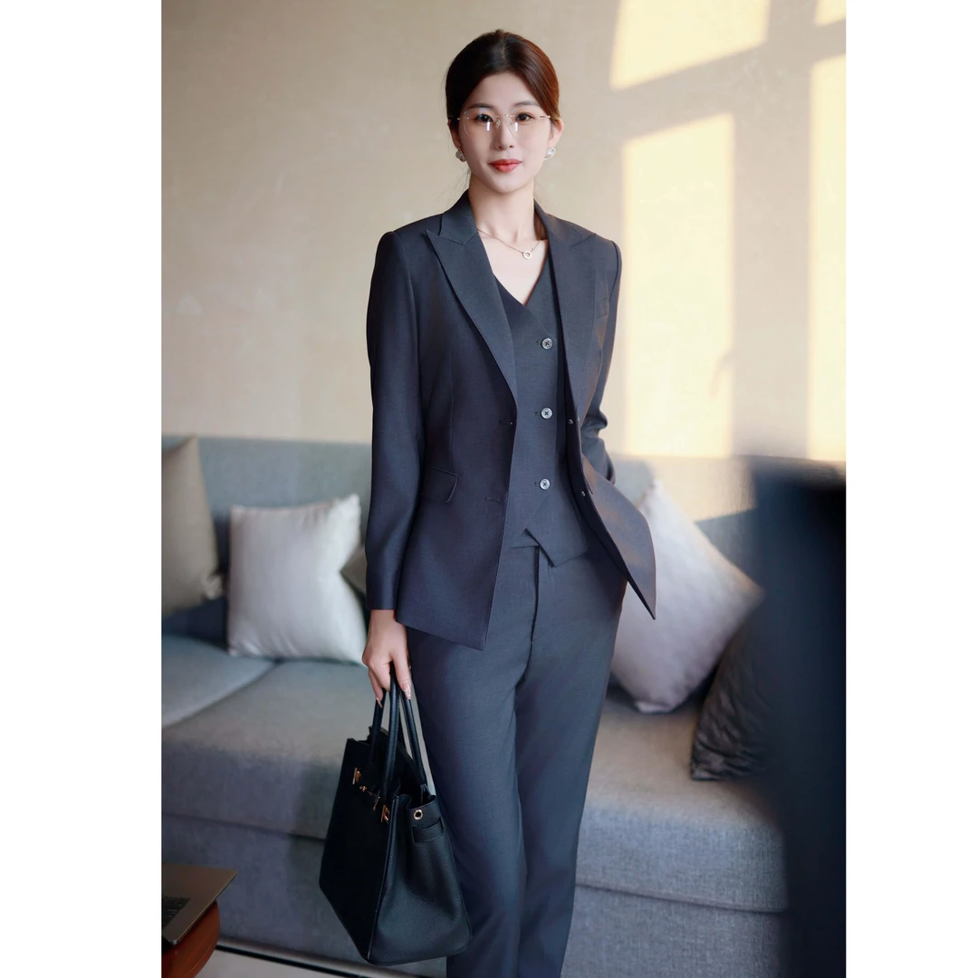设计师新款西服马甲套装女神范气质修身韩版显瘦职业纯色商务时尚