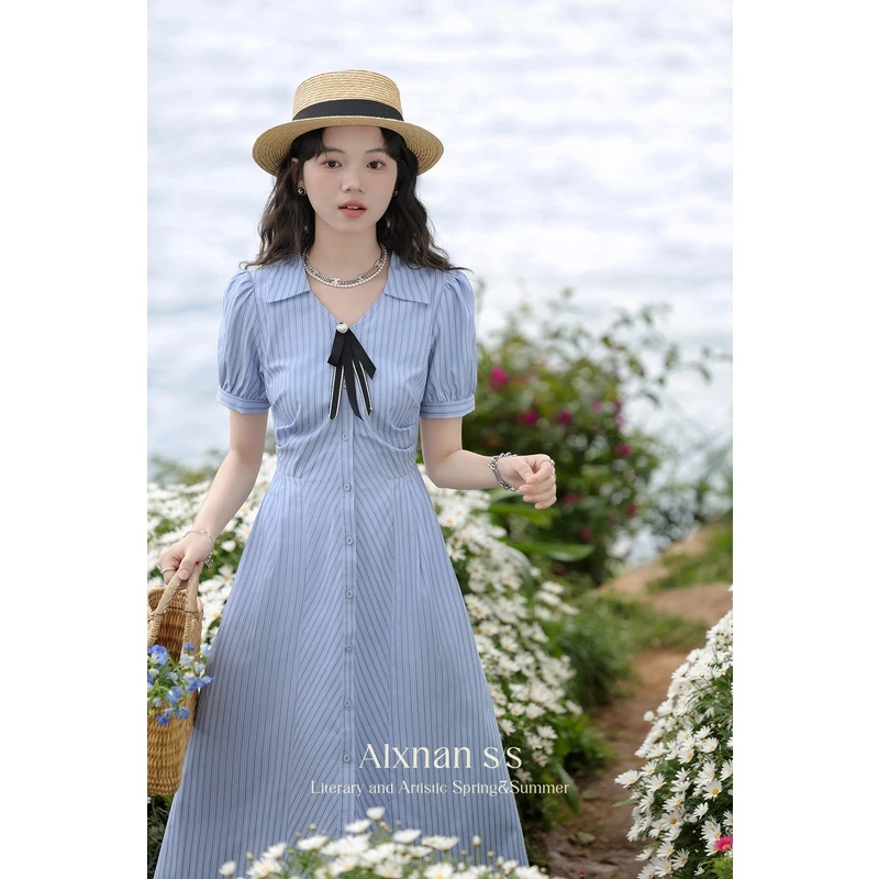 鹿向南「浪漫海岸」法式条纹连衣裙女夏季新款设计感气质裙子L37531