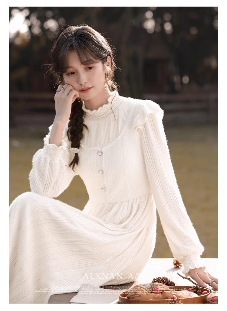 鹿向南《琉璃月光》优雅温柔风连衣裙女秋冬搭配别致裙子L330229