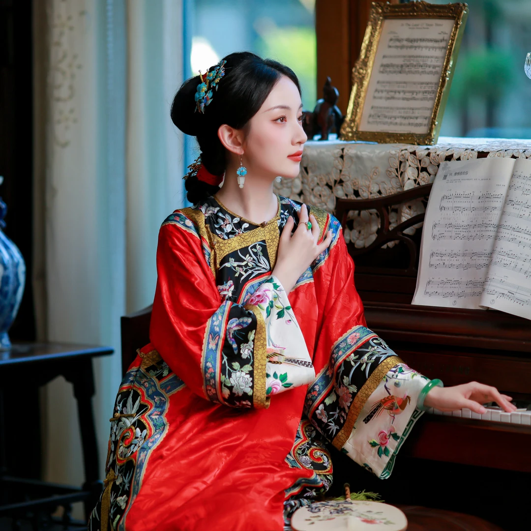 金缕红颜丨一城风絮丨春秋红色提花复原重工如意绣花旗装中式氅衣