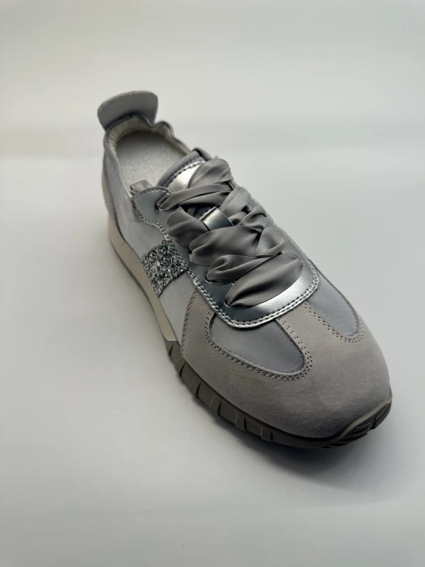 0005时尚软底休闲鞋