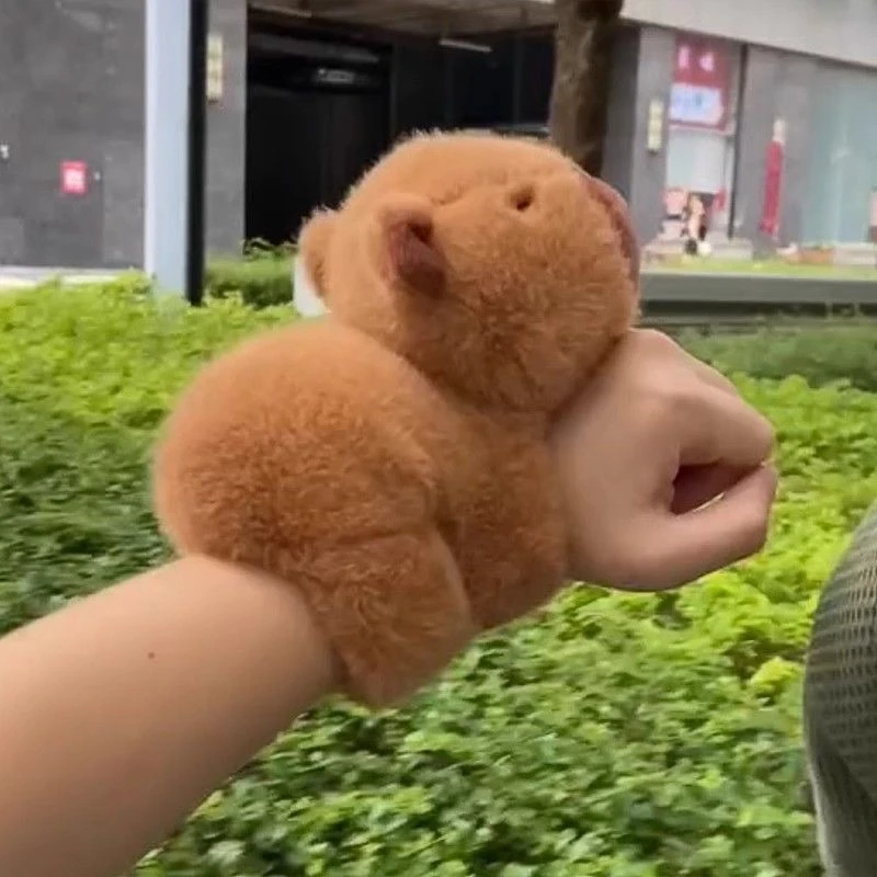 可爱有趣卡皮巴拉啪啪圈水豚啪啪好玩手环毛绒玩具啪啪圈创意礼物