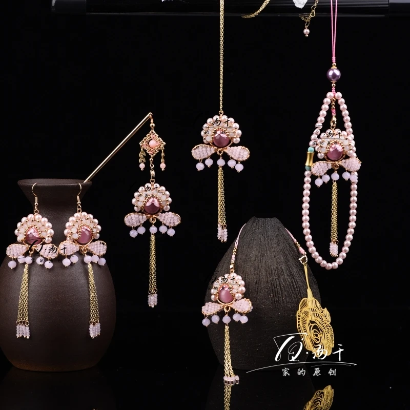 手工绕丝贝珠刀马旦饰品脸谱复古宫廷风手机链发簪