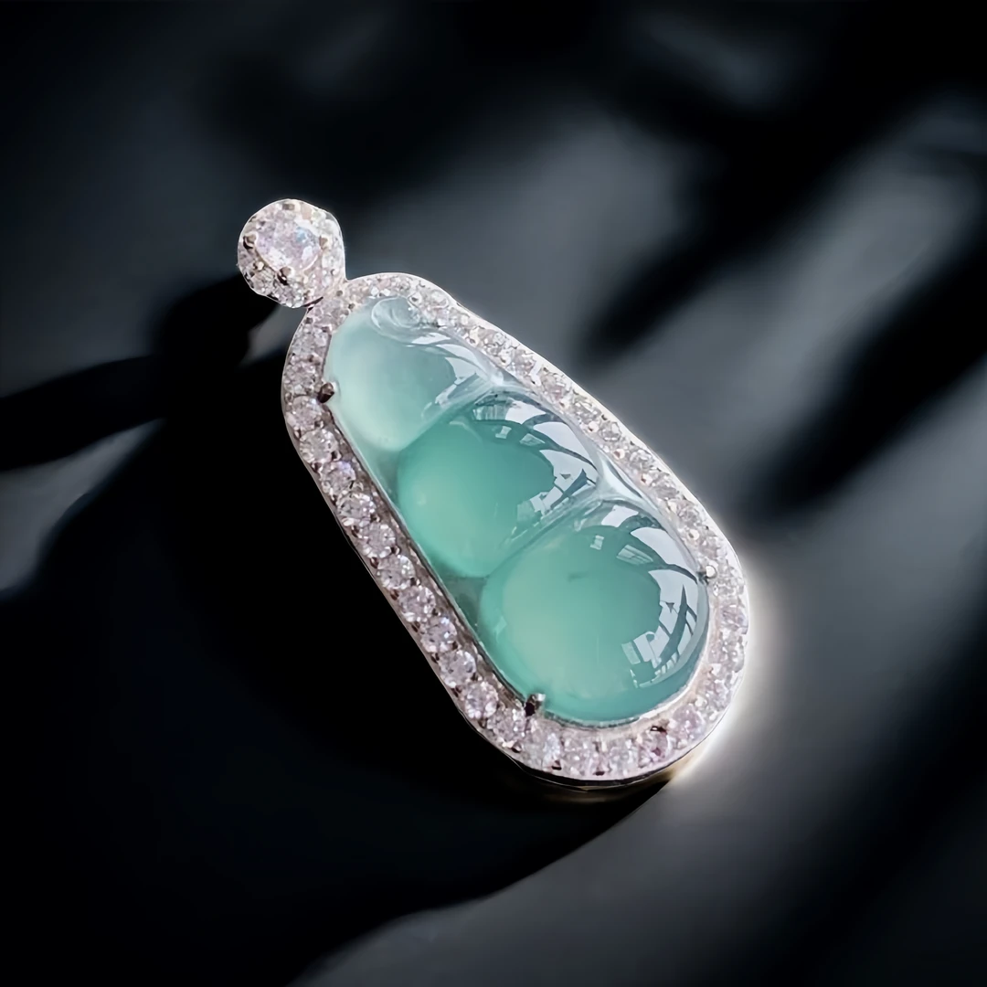 天然翡翠蓝水四季豆吊坠925银镶嵌福豆颈饰珠宝玉石送女闺蜜礼物