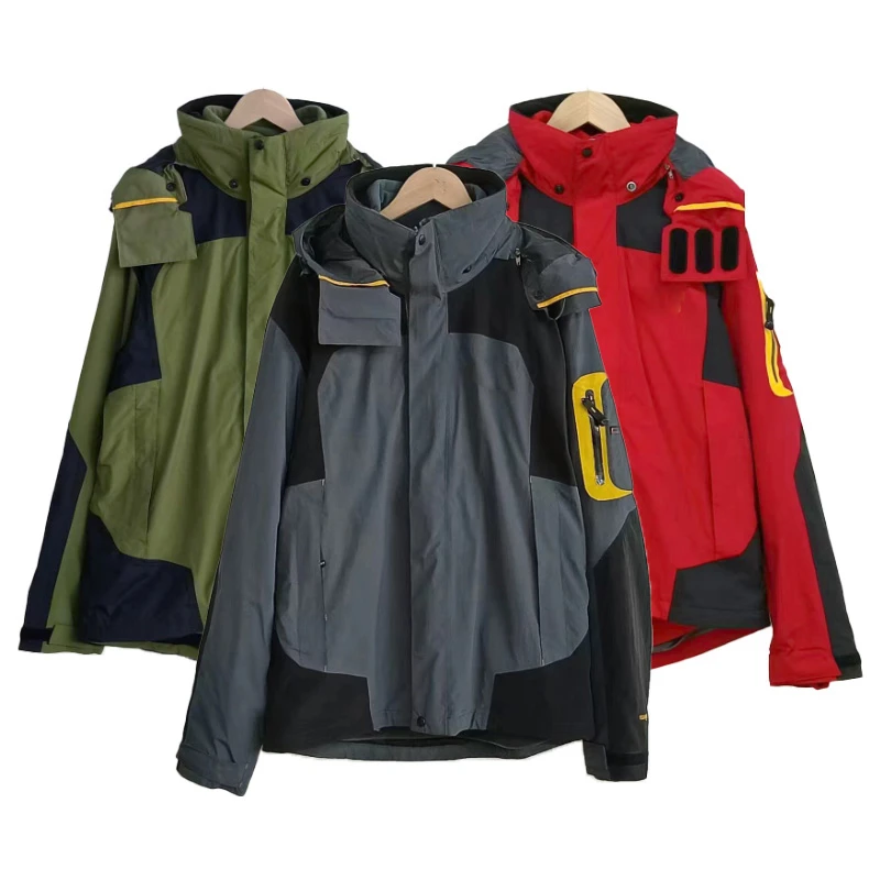 CC425 女士加绒冲锋衣 户外登山服 连帽拉链外套含内胆 休闲保暖
