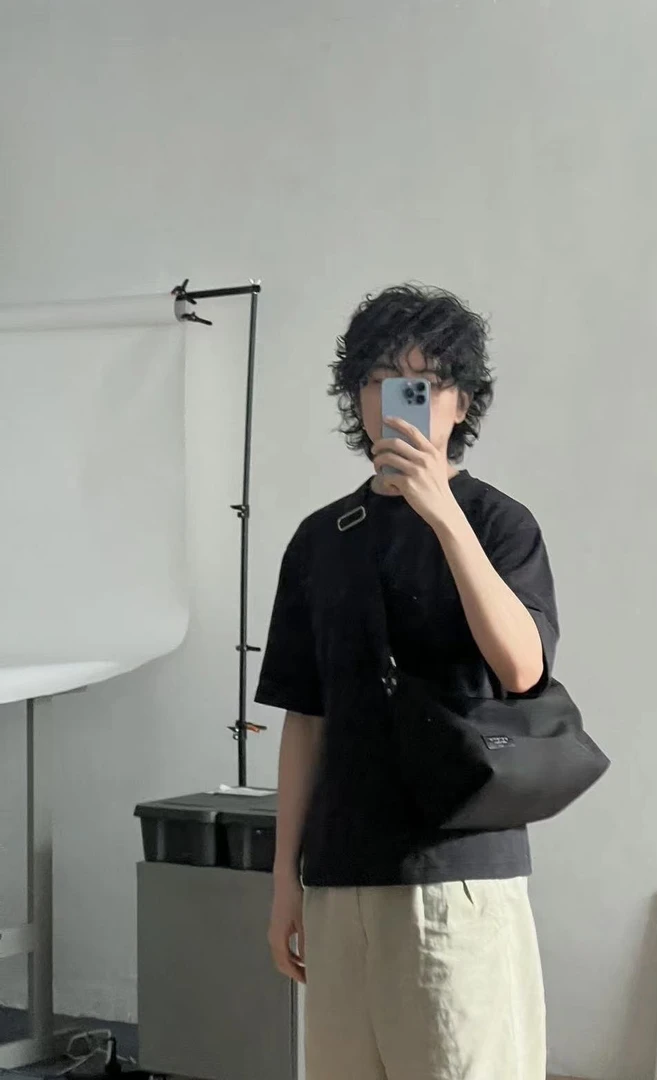 Yuannini新款尼龙斜挎大包