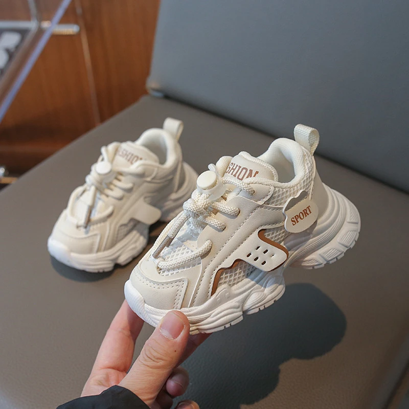 宝宝鞋子春秋新款男童网面运动鞋软底轻便中小童跑步鞋女童老爹鞋