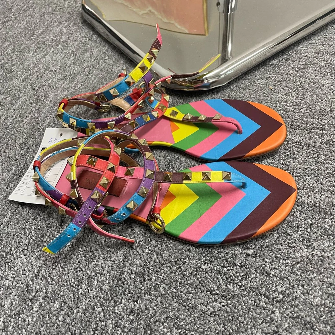 Valentino 彩色 平底鞋 95新A571