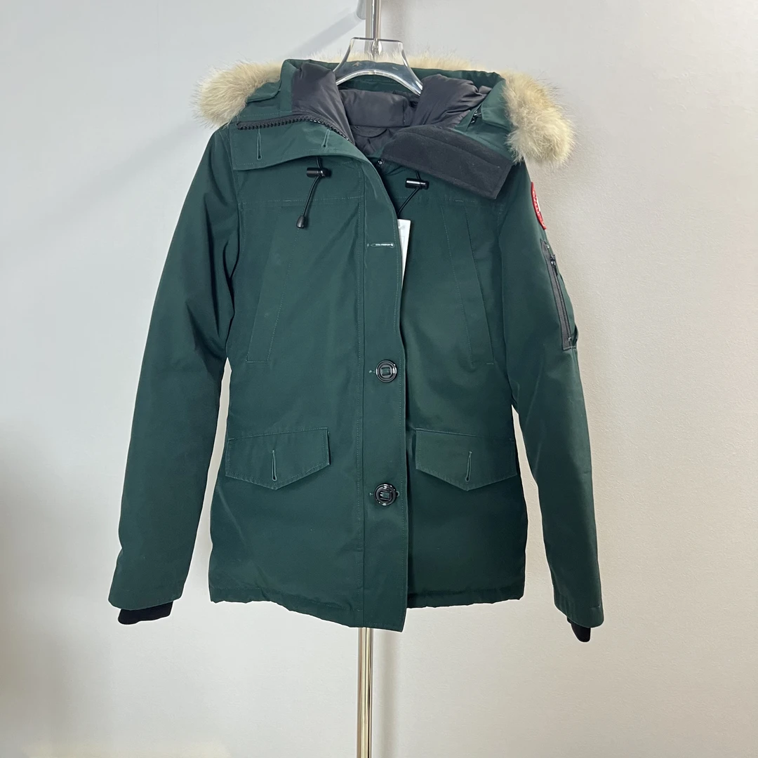 GANADA GOOSE  绿色  羽绒服  99新  XS码 A1478